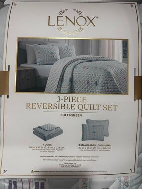 Lenox Light Blue and Pastel Floral Reversible Quilt Set - full/queen